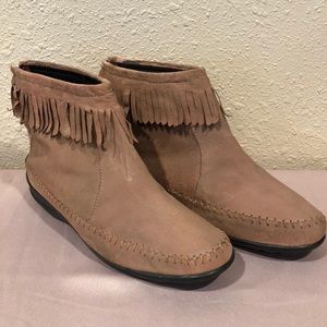 comfort ease moccasins